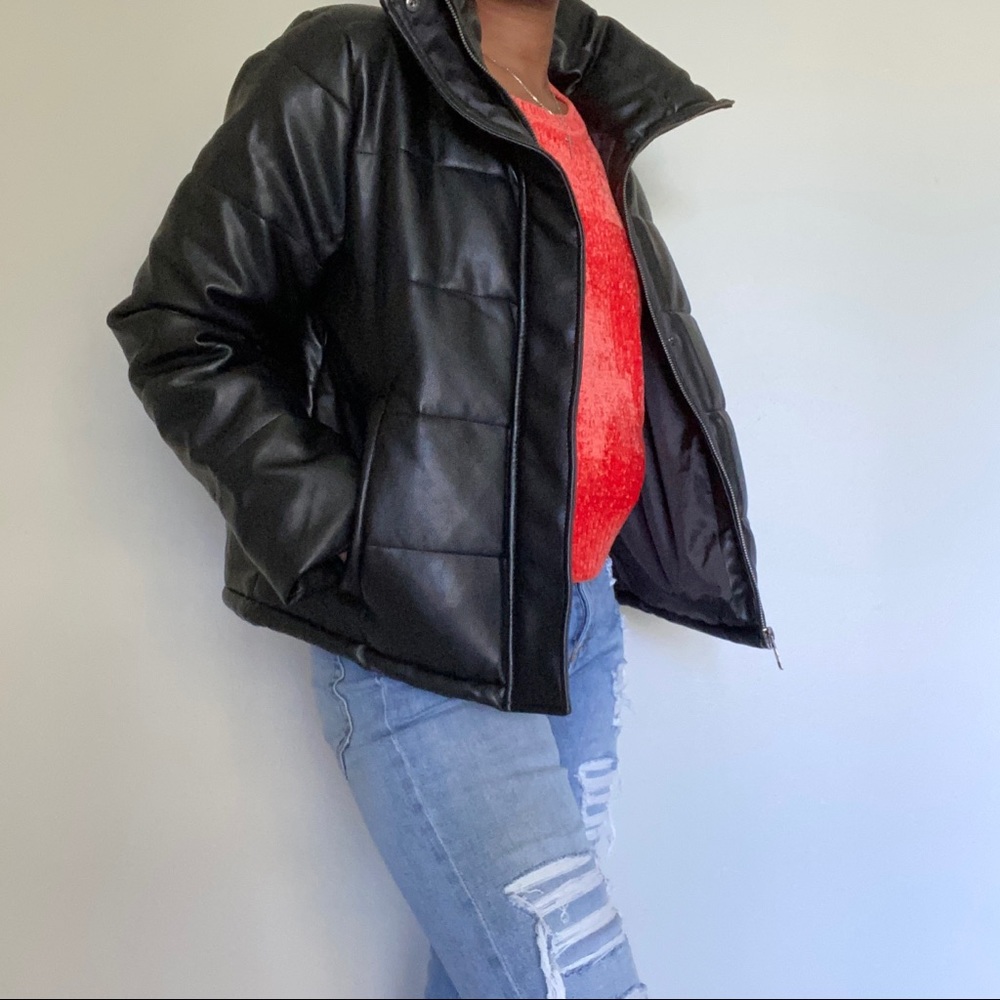 Trendy Blogger Favorite Leather Puffer Jacket - Picture 6 of 6
